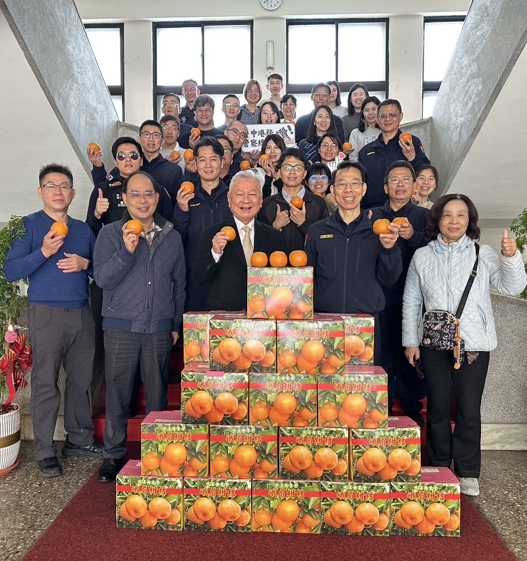 本總隊偕同警友會年節慰問