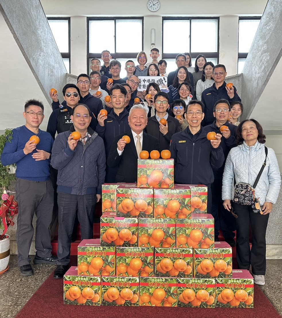 本總隊偕同警友會年節慰問